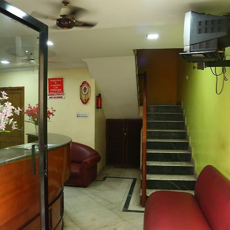 Villa Star Residency à Chennai Extérieur photo